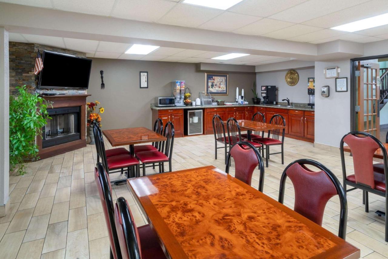 Super 8 By Wyndham Shepherdsville - Louisville South I65 Экстерьер фото